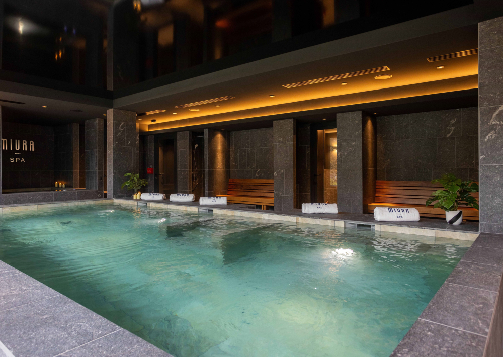 Miura Hotel — indoor spa pool