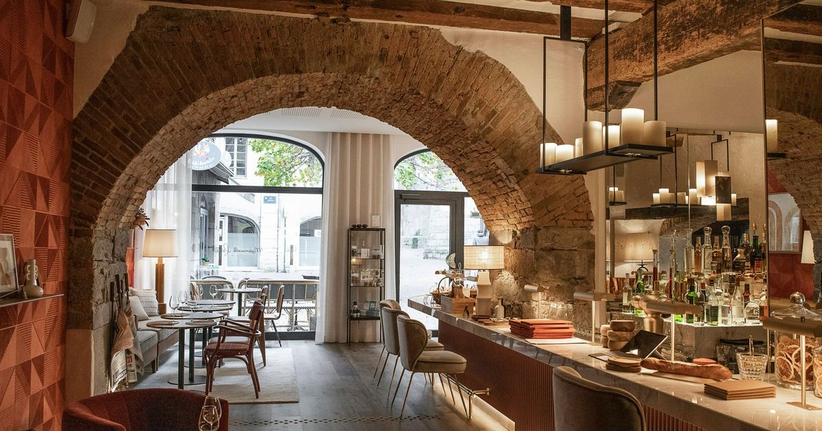 Petit Hôtel Confidentiel — vaulted stone bar and lounge