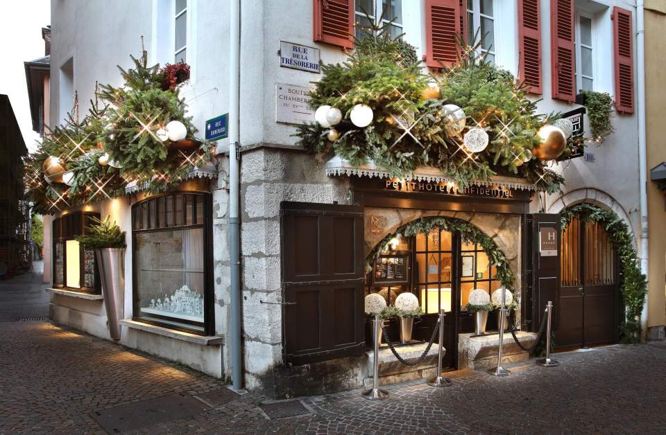 Petit Hôtel Confidentiel — the hotel entrance in Chambéry old town